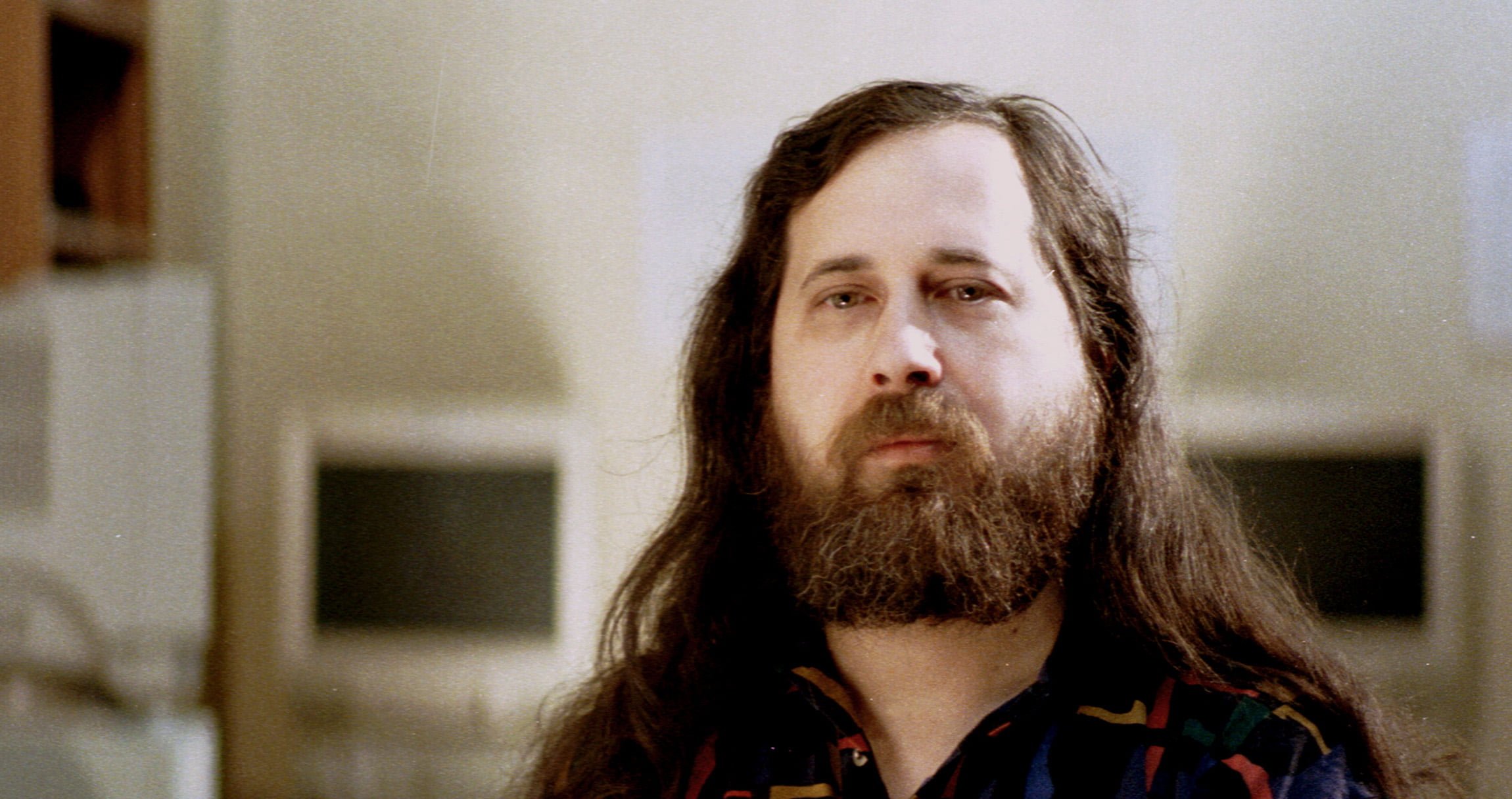 Richard Stallman sobre Steve Jobs: “No estoy feliz por su muerte, pero me alegra que se haya ido”