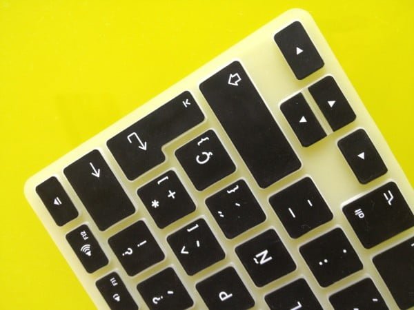protector-teclado-macbook02-600x450 