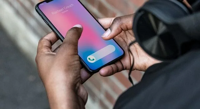 ¿Sabías que algunas aplicaciones móviles graban la pantalla de tu iPhone?